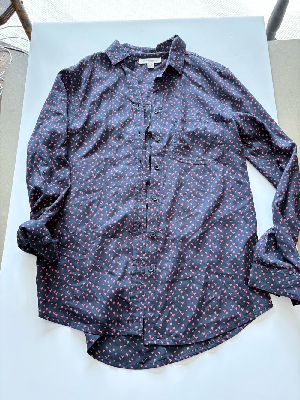 BeachLunchLounge Navy Button-Up Shirt with Pink Heart Print F88